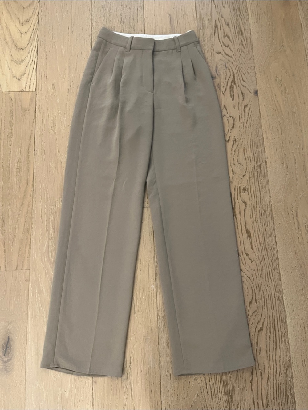 Aritzia effortless crepette pants in nomad Taupe - High-Rise Wide-Leg Trousers